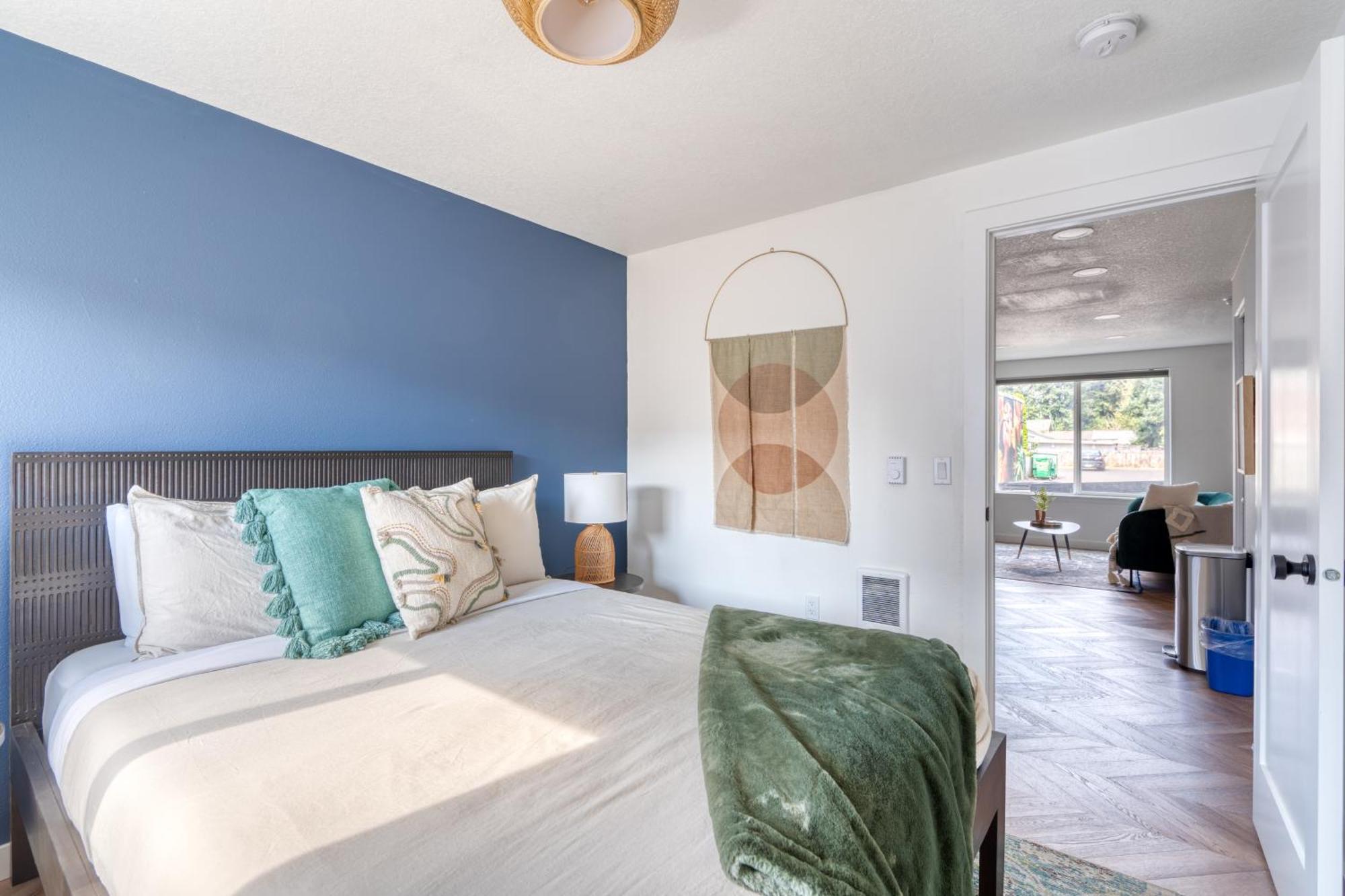 - The Woodstock - Reed College & Vintage Shops Apartment *